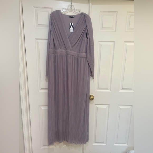 TFNC LONDON LAVENDER  CAPE SLEEVE FORMAL DRESS 12‎ Bridesmaids mother of bride - Picture 1 of 12